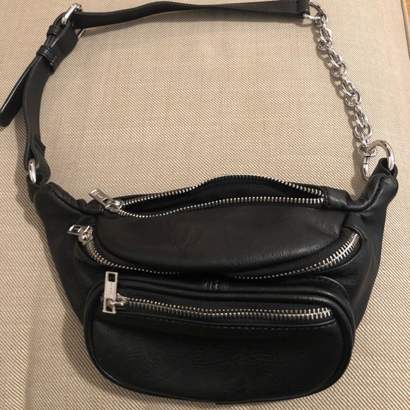 Brandy Melville Handbags - Brandy Melville Bag Fanny Pack